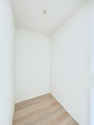 ̑@EH[NCN[[bgtŐԂLpł܂B